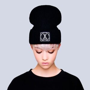 NEW Long ICON Black beanie in Small Patch, Unisex OneSize